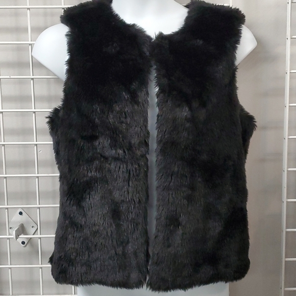 Sofia Vergara szL faux fur black vest - Picture 1 of 5